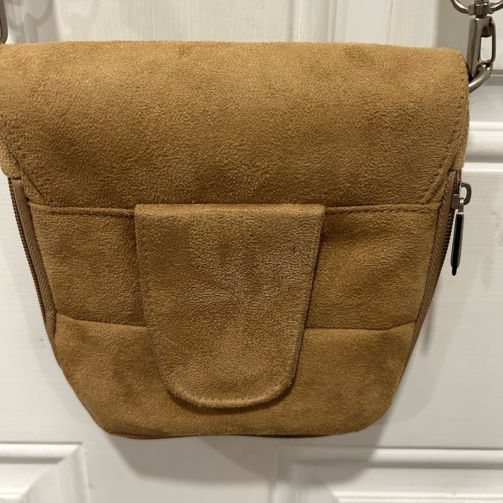 Travelon Crossbody Bag Tan Faux Suede Antitheft Travel Casual Everyday - Picture 2 of 6